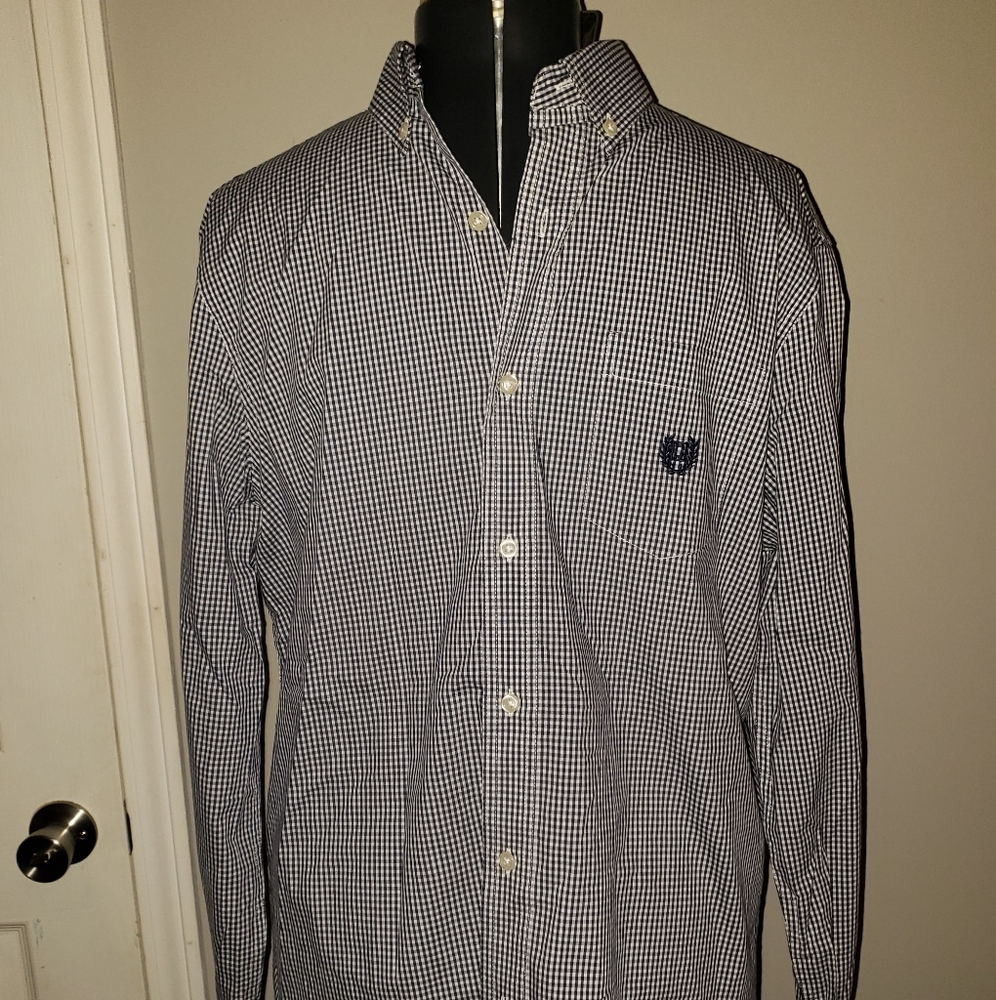 Chaps stretch easy care button up Medium